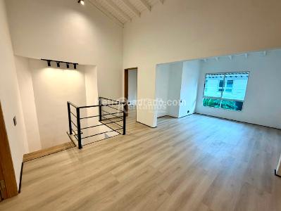 Casa de 3 alcobas en venta en Vizcaya, Medellín, 280 m² · foto 13 de 20