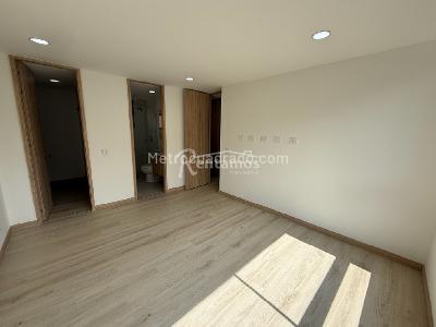 Apartamento de 3 alcobas en venta en Camino Verde, Medellín, 88 m² · foto 10 de 20