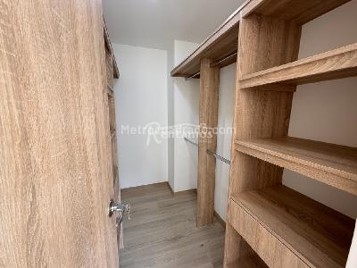 Apartamento de 3 alcobas en venta en Camino Verde, Medellín, 88 m² · foto 11 de 20