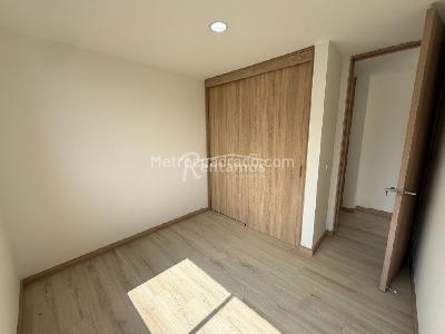 Apartamento de 3 alcobas en venta en Camino Verde, Medellín, 88 m² · foto 13 de 20