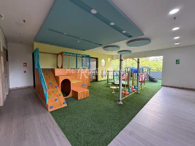 Apartamento de 3 alcobas en venta en Camino Verde, Medellín, 88 m² · foto 17 de 20