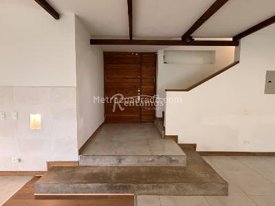 Casa de 2 alcobas en venta en Loma De Las Brujas, Envigado, 200 m² · foto 12 de 20