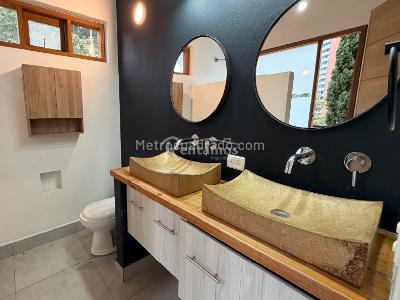 Casa de 2 alcobas en venta en Loma De Las Brujas, Envigado, 200 m² · foto 18 de 20