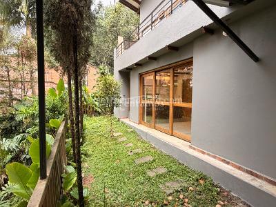 Casa de 2 alcobas en venta en Loma De Las Brujas, Envigado, 200 m² · foto 8 de 20