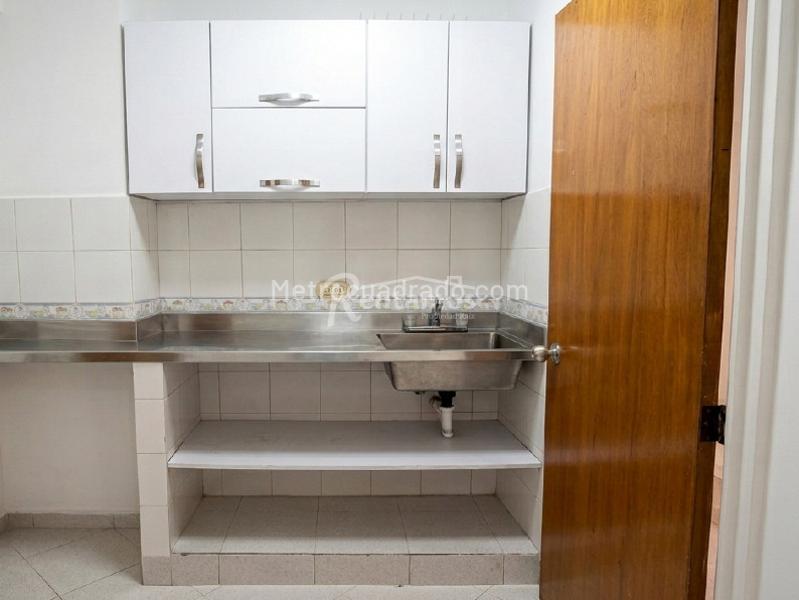 Local Comercial en Arriendo, Guanteros, Envigado - Más