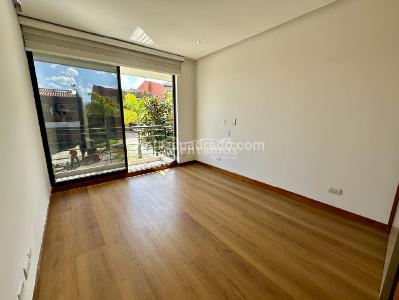 Casa de 3 alcobas en venta en Loma El Atravesado, Envigado, 280 m² · foto 15 de 20
