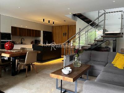 Casa de 3 alcobas en venta en Loma El Atravesado, Envigado, 202 m² · foto 8 de 20