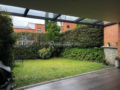 Casa de 3 alcobas en venta en Loma El Atravesado, Envigado, 202 m² · foto 12 de 20