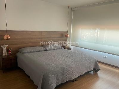 Casa de 3 alcobas en venta en Loma El Atravesado, Envigado, 202 m² · foto 16 de 20