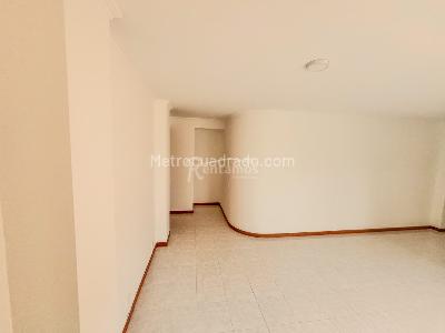 Apartamento de 2 alcobas en arriendo en Los Naranjos, Medellín, 82 m² · foto 6 de 20