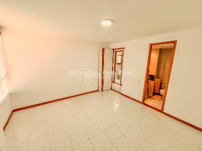 Apartamento de 2 alcobas en arriendo en Los Naranjos, Medellín, 82 m² · foto 11 de 20