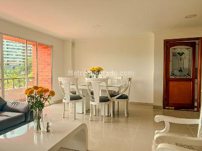 Casa en venta en Loma Del Escobero, Envigado · foto 4 de 20