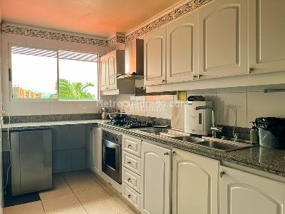 Casa en venta en Loma Del Escobero, Envigado · foto 6 de 20