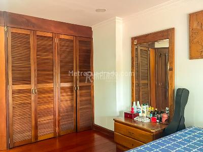 Casa en venta en Loma Del Escobero, Envigado · foto 8 de 20