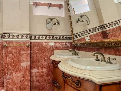 Casa en venta en Loma Del Escobero, Envigado · foto 16 de 20