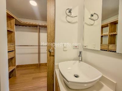 Apartamento en venta en Loma Del Escobero, Envigado · foto 12 de 20