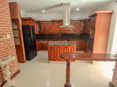 Casa de 3 alcobas en venta en San Jose, Sabaneta, 410 m² · foto 8 de 20
