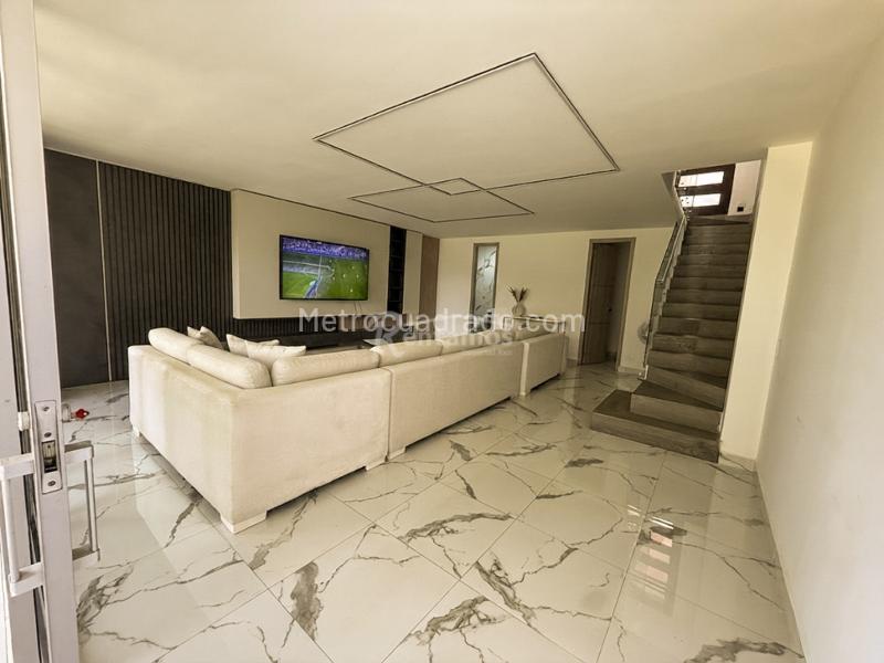 Casa – Envigado, Valle de Aburrá - Vista 2
