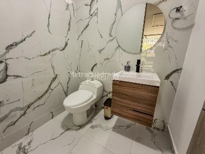 Casa de 3 alcobas en venta en Loma El Atravesado, Envigado, 266 m² · foto 19 de 20
