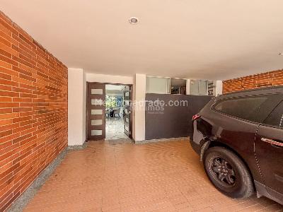 Casa de 3 alcobas en venta en Loma El Atravesado, Envigado, 266 m² · foto 20 de 20
