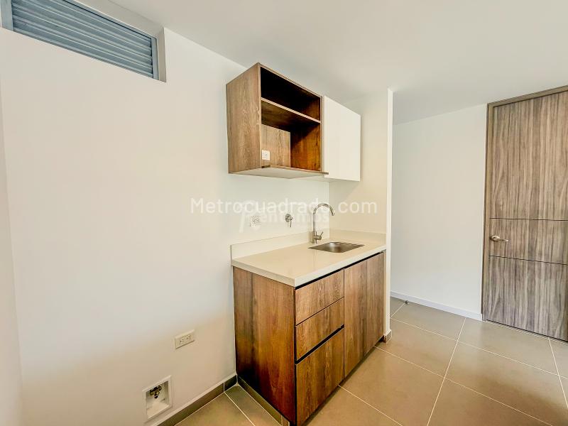Piso – Envigado, Valle de Aburrá - Más