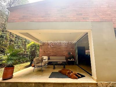 Casa de 3 alcobas en venta en Las Lomitas, Sabaneta, 580 m² · foto 10 de 20
