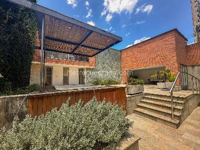 Casa de 3 alcobas en venta en Las Lomitas, Sabaneta, 580 m² · foto 14 de 20