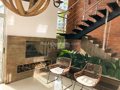 Casa de 4 alcobas en venta en Las Lomitas, Sabaneta, 460 m² · foto 13 de 20