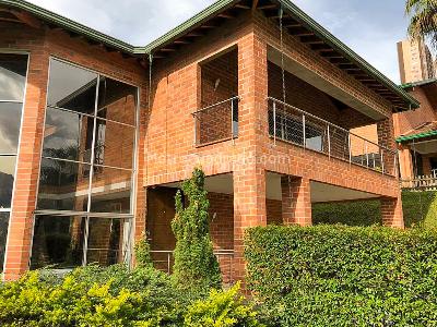 Casa de 4 alcobas en venta en Las Lomitas, Sabaneta, 460 m² · foto 18 de 20