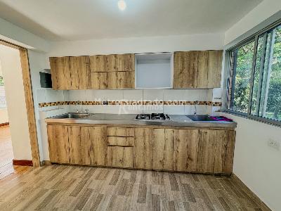 Apartamento de 3 alcobas en venta en Loma Benedictinos, Medellín, 98 m² · foto 6 de 20