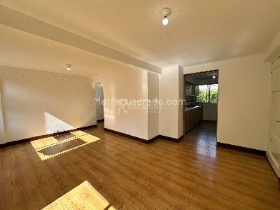 Apartamento de 3 alcobas en venta en Loma Benedictinos, Medellín, 98 m² · foto 8 de 20