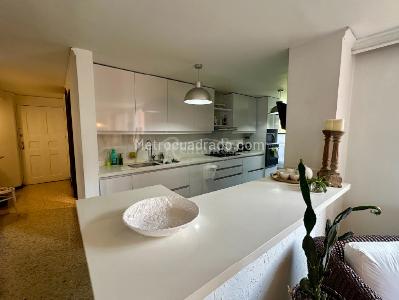 Apartamento de 3 alcobas en venta en Las Palmas, Medellín, 154 m² · foto 5 de 20