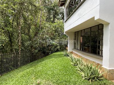 Casa de 3 alcobas en venta en El Poblado, Medellín, 360 m² · foto 14 de 19