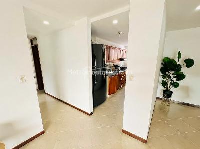 Apartamento de 3 alcobas en venta en Belen Loma De Los Bernal, Medellín, 112 m² · foto 5 de 20