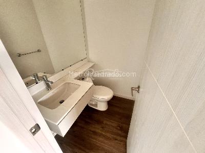 Apartamento en arriendo en Lalinde, Medellín · foto 4 de 20