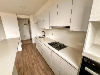 Apartamento en arriendo en Lalinde, Medellín · foto 8 de 20