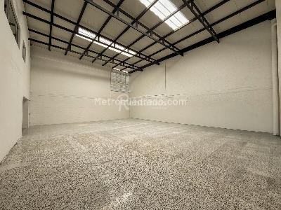 Local Comercial en Arriendo, Patio Bonito, Medellín