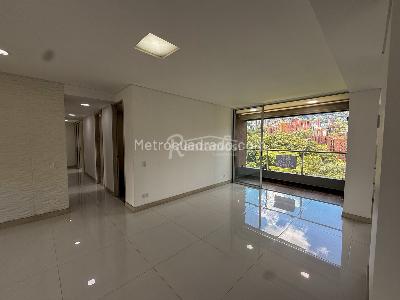 Apartamento de 4 alcobas en venta en Santa Maria De Los Angeles, Medellín · foto 4 de 20