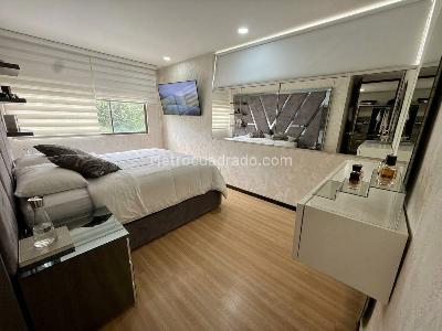 Apartamento en venta en Altos Del Poblado, Medellín · foto 14 de 20