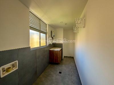 Apartamento de 2 alcobas en arriendo en Zuñiga, Envigado, 93 m² · foto 2 de 20