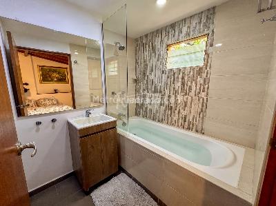 Apartamento de 2 alcobas en venta en Loma De Los Parra, Medellín, 83 m² · foto 10 de 20