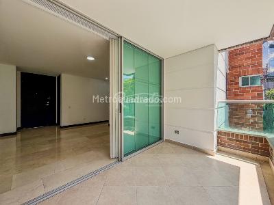 Apartamento de 3 alcobas en venta en Santa Maria De Los Angeles, Medellín, 134 m² · foto 2 de 20
