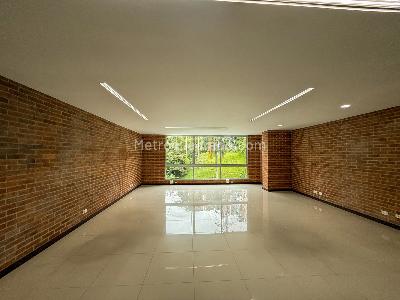 Oficina en Arriendo, Castropol, Medellín