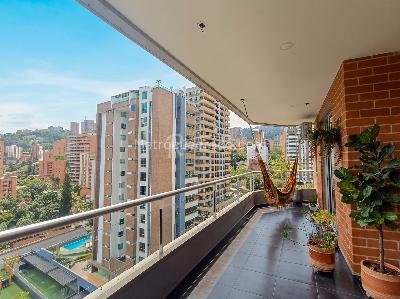 Apartamento de 3 alcobas en venta en Castropol, Medellín, 135 m² · foto 6 de 20