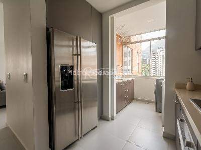 Apartamento de 3 alcobas en venta en Castropol, Medellín, 135 m² · foto 11 de 20