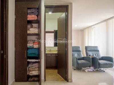 Apartamento de 3 alcobas en venta en Castropol, Medellín, 135 m² · foto 14 de 20