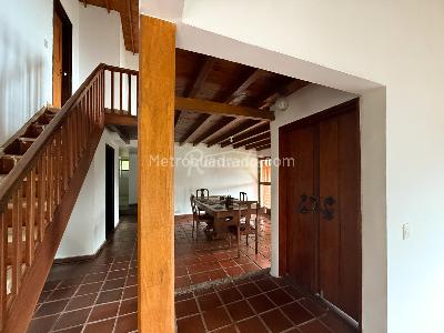 Casa de 4 alcobas en arriendo en Las Antillas, Envigado, 180 m² · foto 3 de 20