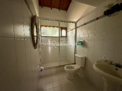 Casa de 4 alcobas en arriendo en Las Antillas, Envigado, 180 m² · foto 15 de 20