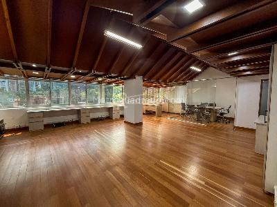Oficina en Arriendo, Santa Maria De Los Angeles, Medellín