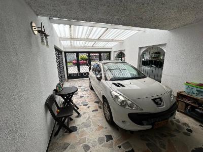 Casa de 4 alcobas en venta en La Floresta Norte, Bogotá, 180 m² · foto 4 de 20